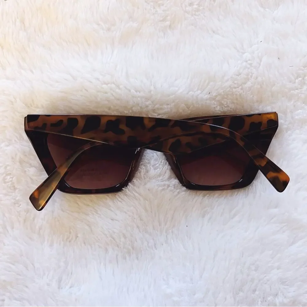 Lucy Tortoise Brown Sleek Square Frame Sunglasses